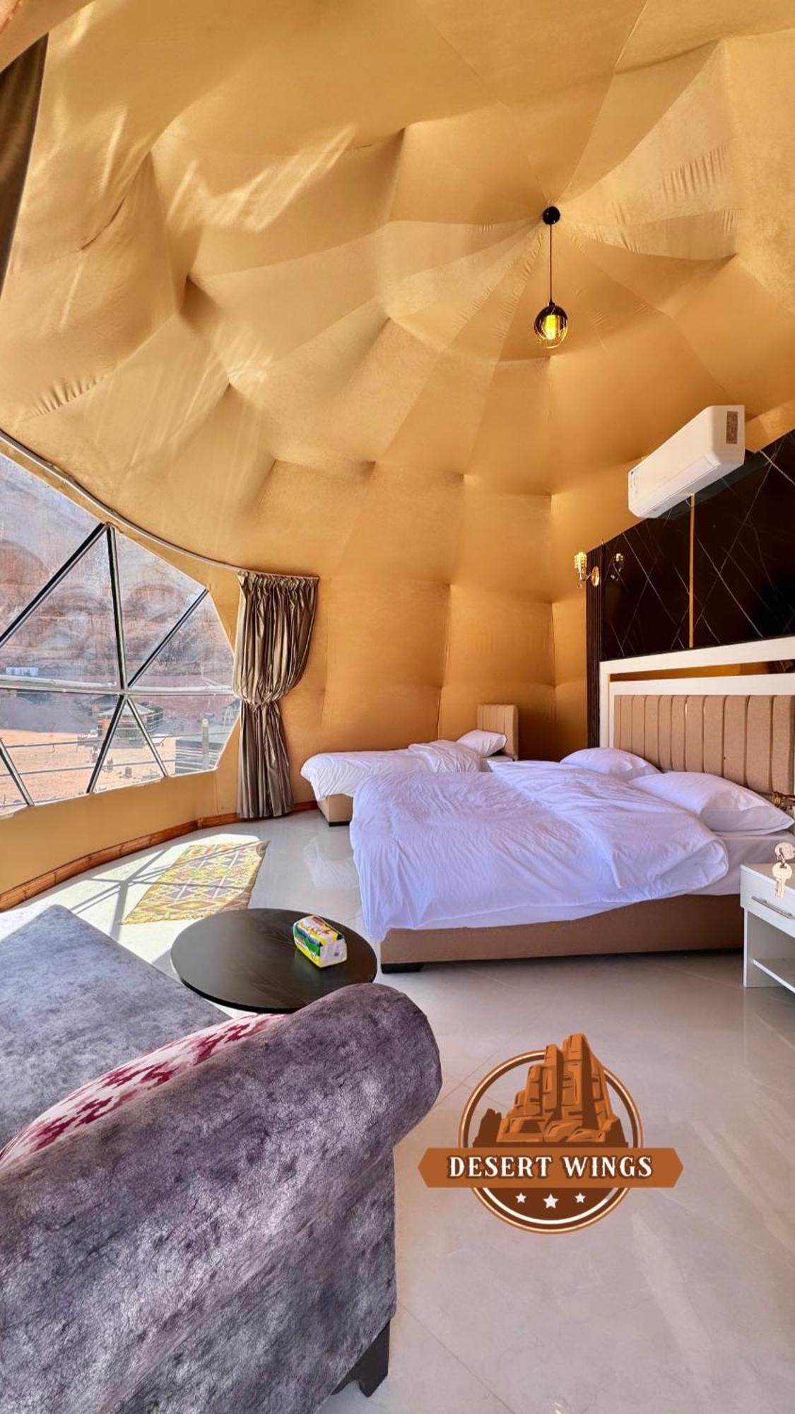 Rum Wings Bubble Luxury Camp Wadi Rum Eksteriør billede